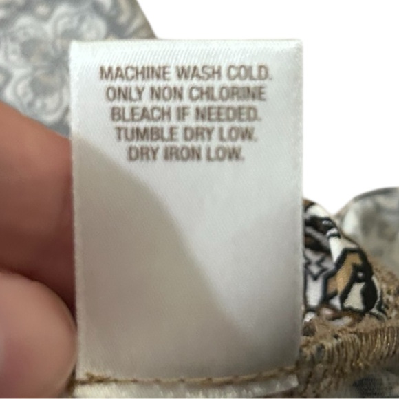 Roz & Ali Black and White Patterned Tank Top - Picture 5 of 5